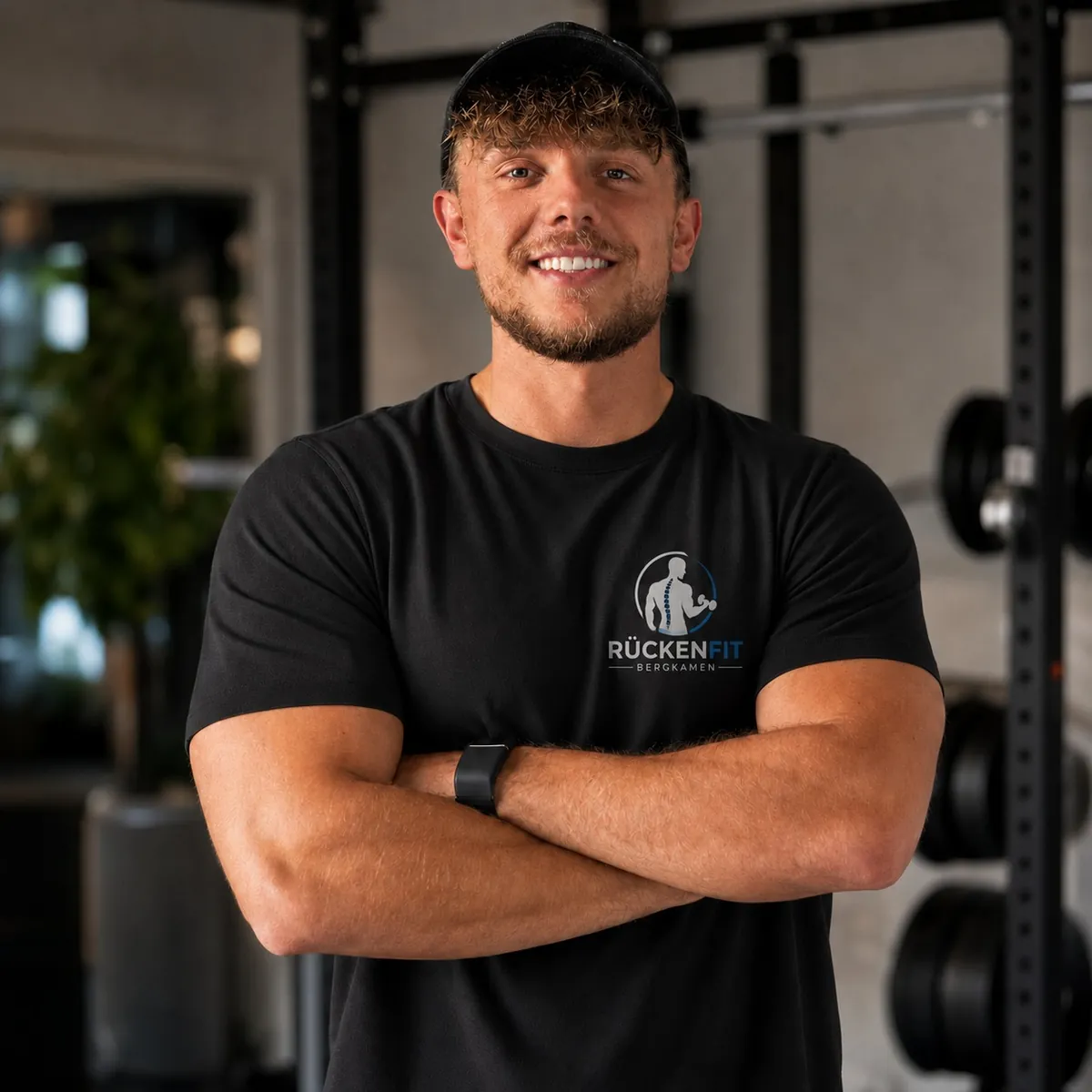Lukas Langer in seinem Home-Gym in Bergkamen